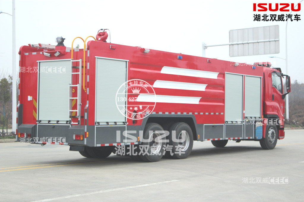 庆铃五十铃出口大型巨咖GIGA16吨水罐泡沫消防车厂家