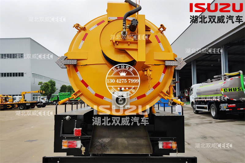 五十铃FTR 12方清洗吸污车 