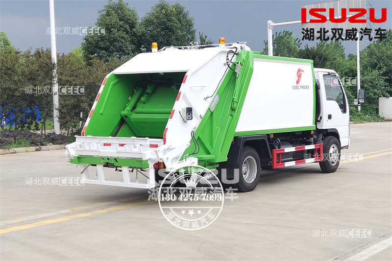 庆铃五十铃国六100P 6方压缩垃圾车