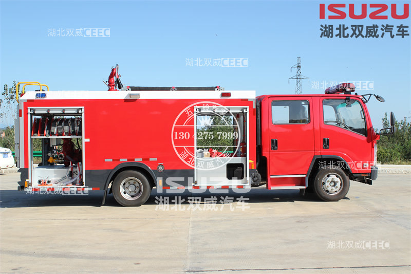 国六热门车型 庆铃五十铃700P 3.38吨水罐泡沫消防车 消防洒水车