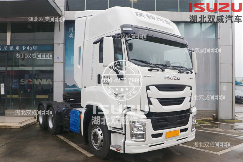 庆铃 五十铃 巨咖VC66 520马力 6×4牵引车
