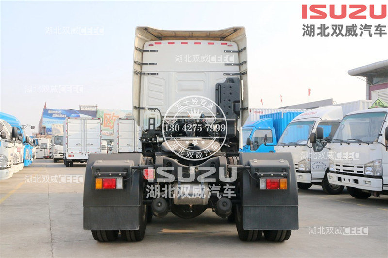 庆铃 五十铃 巨咖VC66 380马力 6×4危险品牵引车