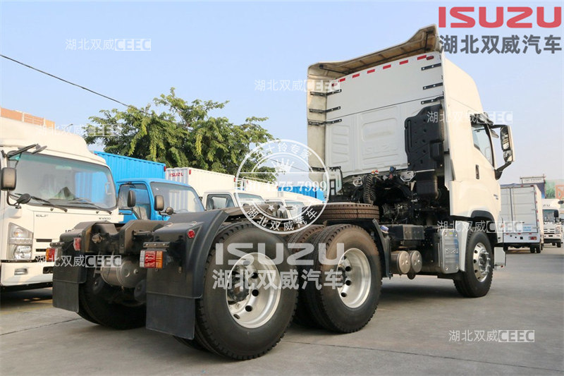 庆铃 五十铃 巨咖VC66 380马力 6×4危险品牵引车