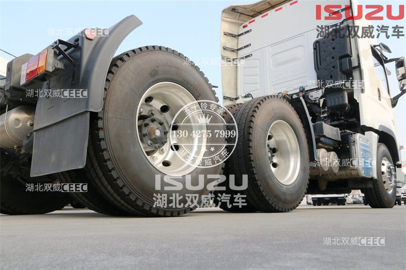 庆铃 五十铃 巨咖VC66 380马力 6×4危险品牵引车