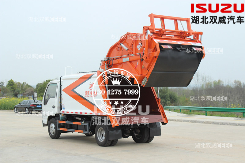 新款车型！庆铃五十铃国六100P 6方压缩垃圾车
