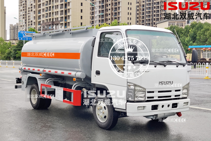 出口热销车型！庆铃五十铃100P 国五6方加油车 油罐车