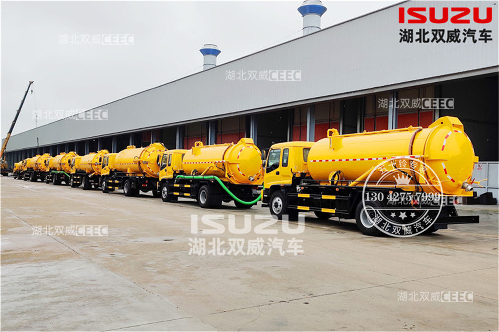 五十铃批量环卫车出口菲律宾.jpg