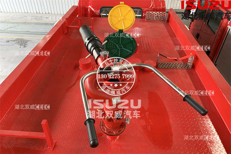 巨咖消防车3.jpg