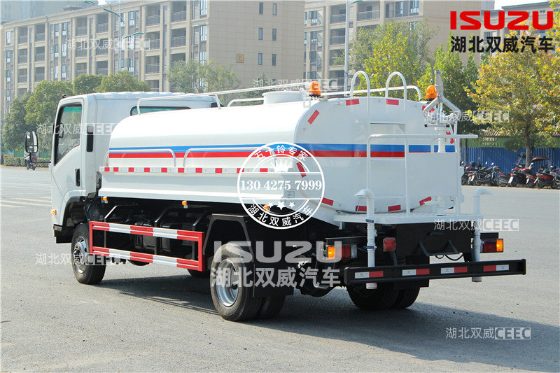 洒水车.jpg