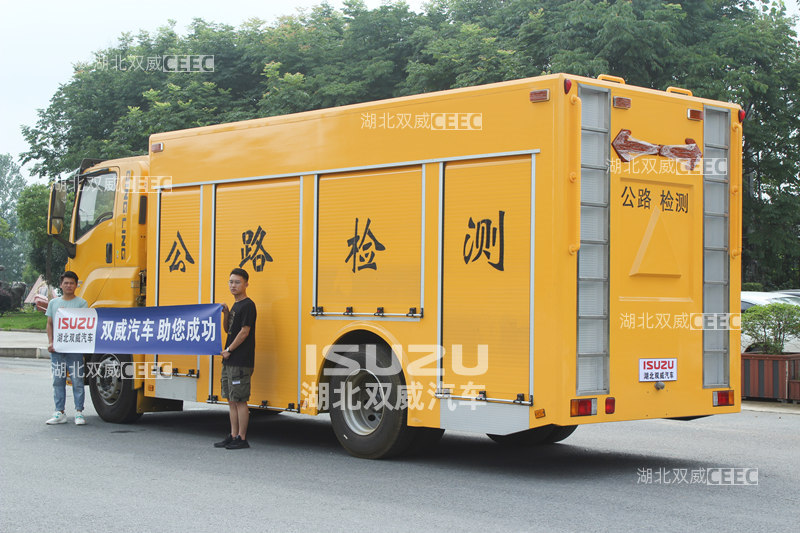 五十铃道路检测车5.jpg